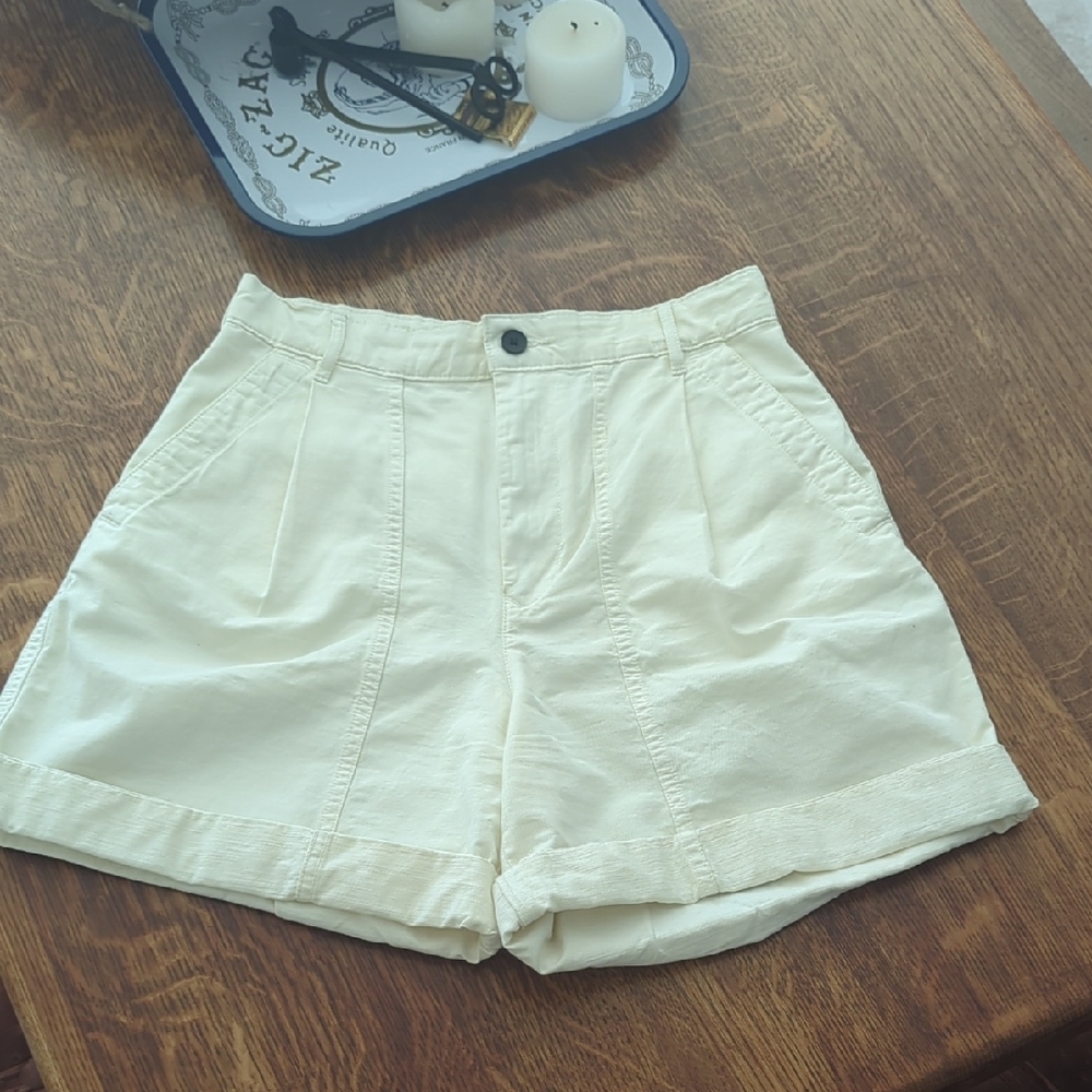 Everlane Women's High Waist Shorts - Cream